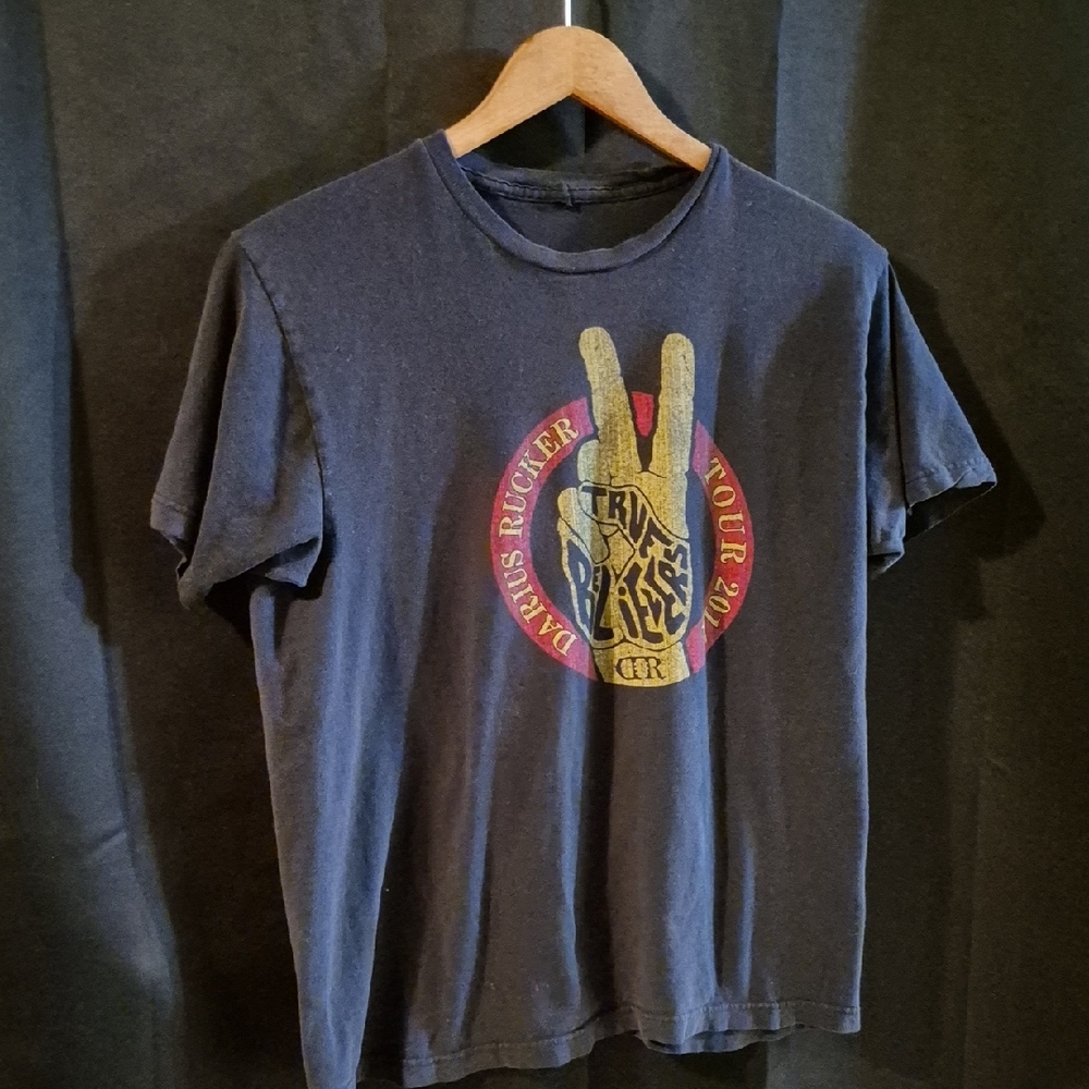 TRUE BELIEVERS Vintage Tour Graphic Tee DARIUS RUCKER 2014